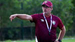 Fluminense se posiciona oficialmente sobre situação de Odair