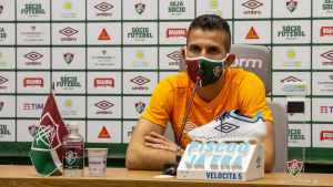 Goleiro rejeita rótulo de “patinho feio” na Liberta e quer demonstrar dentro do campo