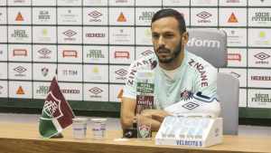 Yago concorda com postura do Flu em recusar vacinas da Conmebol