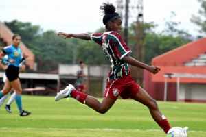 Luany é mais uma atleta do time feminino do Flu que não permanecerá em 2022