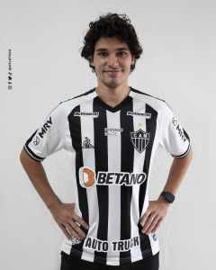 Atlético-MG anuncia lateral que interessou ao Fluminense