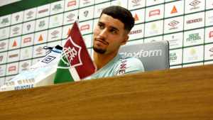 Martinelli critica gramado do Luso-Brasileiro: “Campo não ajudou”
