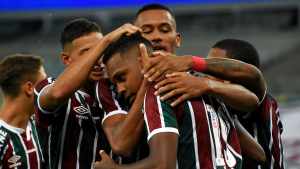 Atacante faz postagem dedicando gol contra o Vitória para a falecida avó