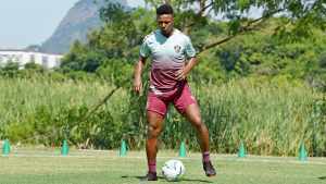 “Vi o quanto o Fluminense é enorme”, diz Wellington após ser anunciado pelo Flu