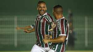 Yago admite expectativa grande para estreia na Libertadores