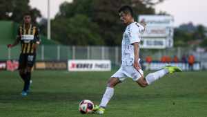 Com 12 passes para gol, Egídio comenta apelido “Rei das assistências”