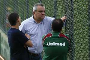 Fluminense celebra recuperação de Branco após coronavírus