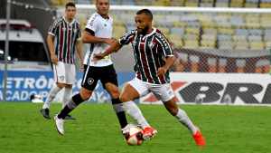 Lateral relata experiência com a Covid: “25% do pulmão comprometido, pneumonia, falta de ar”
