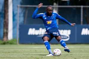 O primeiro chegou! Manoel já esteve no CT do Fluminense nesta terça