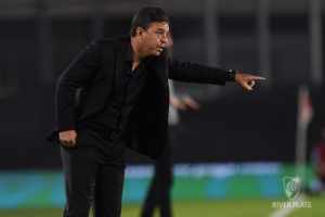 Desfalcado após surto de Covid-19, River é eliminado pelo Boca no Argentino