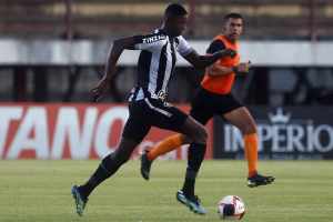 Depois do Flu, Athletico também pode desistir de Babi