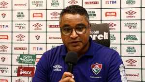 Técnico elogia reforços contratados: “Nos dão um leque maior de opções”