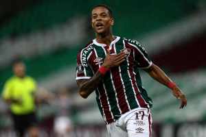 Caio Paulista exalta qualidade dos meias do elenco tricolor