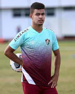 Miguel tem pedido de liminar negado e segue vinculado ao Flu