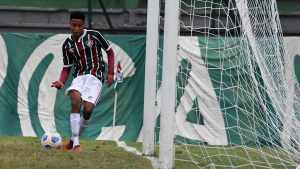 Destaque na Copinha pelo Fluminense, Isaac é monitorado por clube europeu