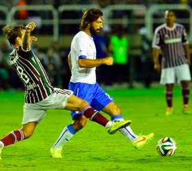 Vídeo: “E o Pirlo, que há exatos sete anos procura o Diguinho?”; Flu relembra lance nas redes