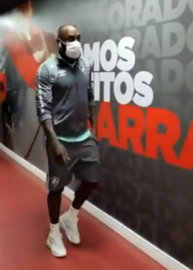 Vídeo – Elenco do Fluminense chega ao Beira-Rio