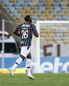 Marcão justifica entrada de Manoel no fim da partida contra o Bahia