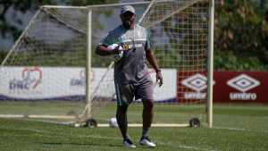 Rodízio em dia: Marcão vem poupando atletas nos últimos três jogos