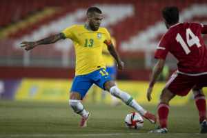 Tite revela conversa com Daniel Alves e abre brecha para que lateral à Seleção