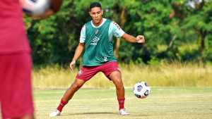 Lateral e meio-campo: Técnico do Fluminense relaciona novidades