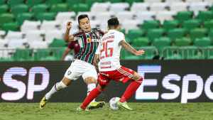 Marlon celebra bom momento no retorno ao Fluminense