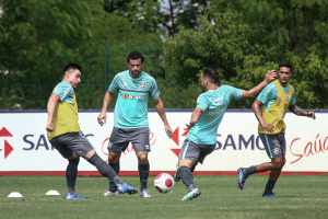 Volante tricolor exalta contratados: “Muito a agregar dentro e fora de campo”