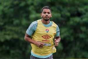 David Braz enaltece mescla entre jovens e experientes do elenco tricolor