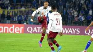 Jornalistas colombianos rasgam elogios a Felipe Melo: “Mike Tyson com roupa de futebol”