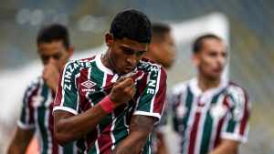 Sem acordo, negociações entre Fluminense e Chicago Fire por John Kennedy são encerradas