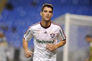 Thiago Neves entra nos TTs do Twitter; veja o que alguns tricolores falaram