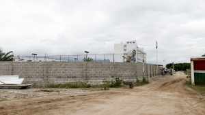 Jornalista mostra imagens das obras em muro do CT Carlos Castilho