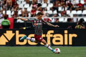 Calegari valoriza mescla de jovens e experientes no Fluminense