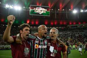 Felipe Melo “treta” com torcedor nas redes após crítica sobre sua lesão e salário