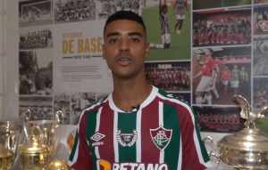 Alan revela emoção com volta às Laranjeiras e recordações de Xerém