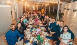 Elenco unido! Atletas do Flu fazem encontro de casais em jantar de Dia dos Namorados