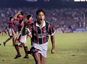 Com montagem, Fluminense brinca com gol de barriga de Germán Cano