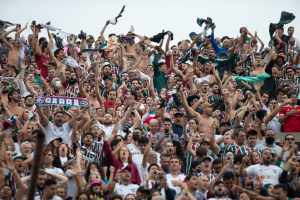 Mais uma pesquisa indica maiores torcidas do país; veja posição do Fluminense