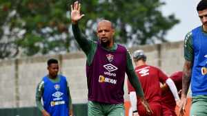 Felipe Melo filma documentário sobre sua vida no CT do Fluminense