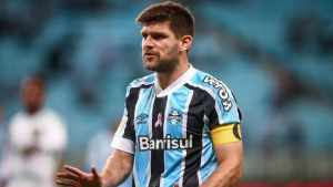Grêmio pode ter até seis desfalques para enfrentar o Fluminense no domingo