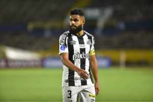 Fluminense faz sondagem por lateral do Santos