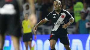Vasco terá retorno de titular para a partida contra o Fluminense