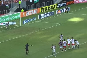 Jhon Arias teve números excelentes em jogo diante do Bangu
