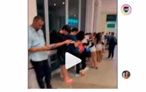 Vídeo – Tricolores fazem grande fila em shopping para trocar ingresso para o Fla-Flu