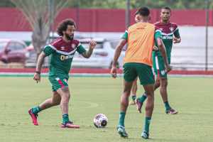 Vai pro jogo! Jornalista garante que Marcelo será relacionado para o Fla-Flu