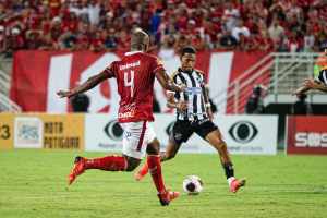 Vídeo – Emprestado pelo Fluminense, Wallace marca o primeiro gol com a camisa do ABC