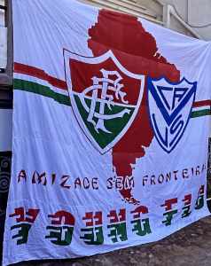 Torcida do Vélez deve recepcionar tricolores na Argentina em jogo contra o River Plate