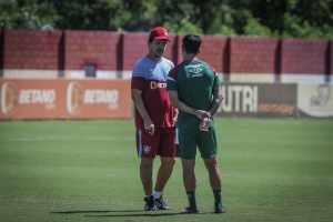 Cano comenta relação com Fernando Diniz: “Saí da zona de conforto com ele”
