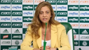 Presidente do Palmeiras faz pronunciamento forte após fala racista de mandatário da Conmebol