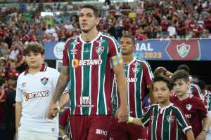 Não é só toque de bola! Nino admite que Flu treina muito a marcação em linha baixa